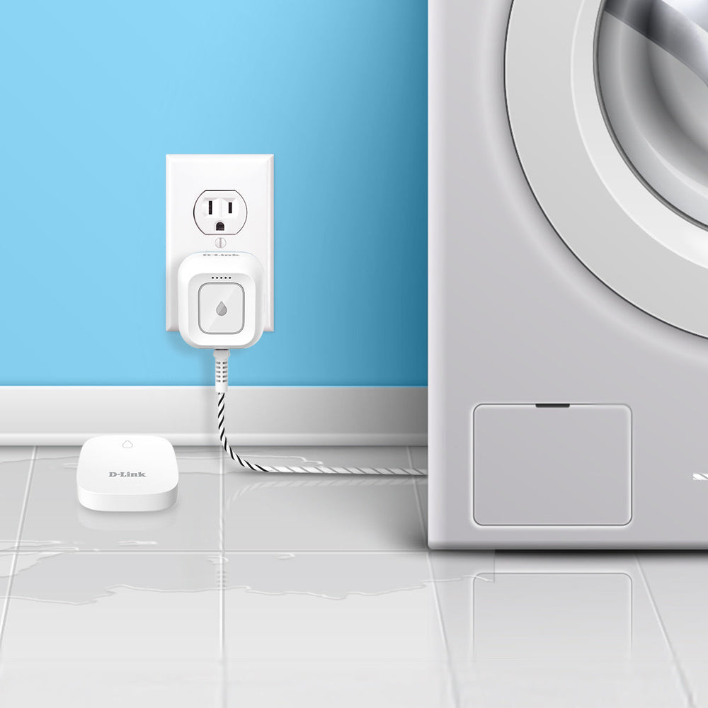 water sensor kit with one plugged into an outlet and one battery powered water sensor pod